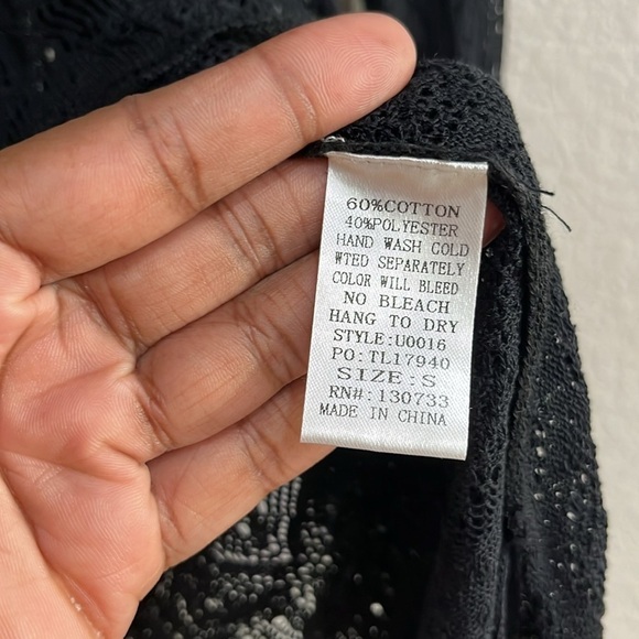 Umgee USA Lace Cowl Neck High-Low Hem Tunic Sweater Black  Size Small - Picture 11 of 12